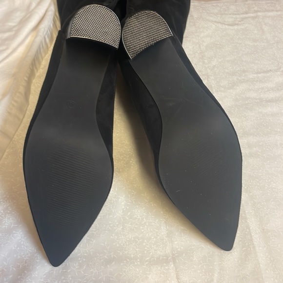 Ladies knee high boots - Picture 7 of 10